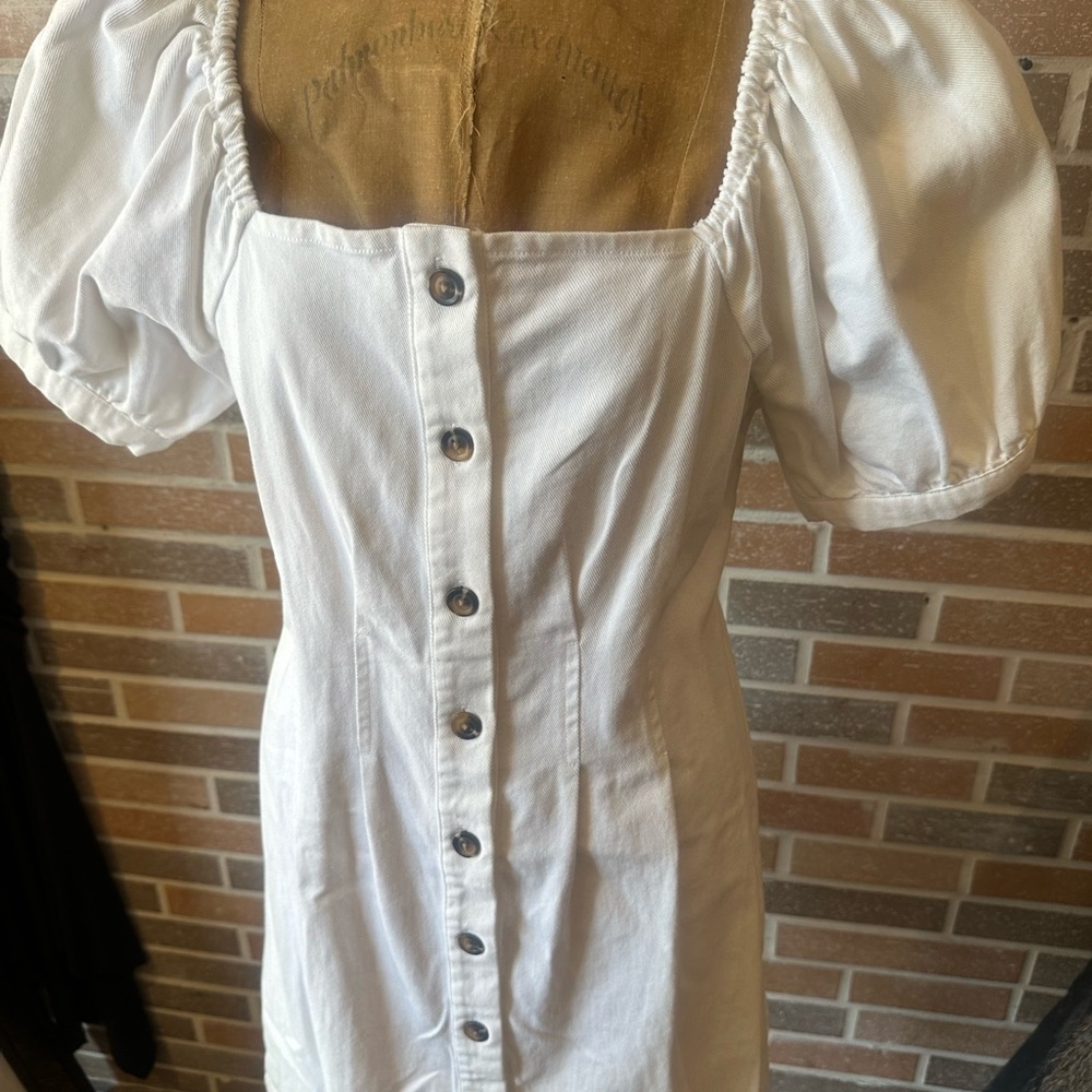 Dress - Picture 2 of 5
